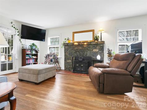 514 Cherryfield Loop Brevard NC 28712