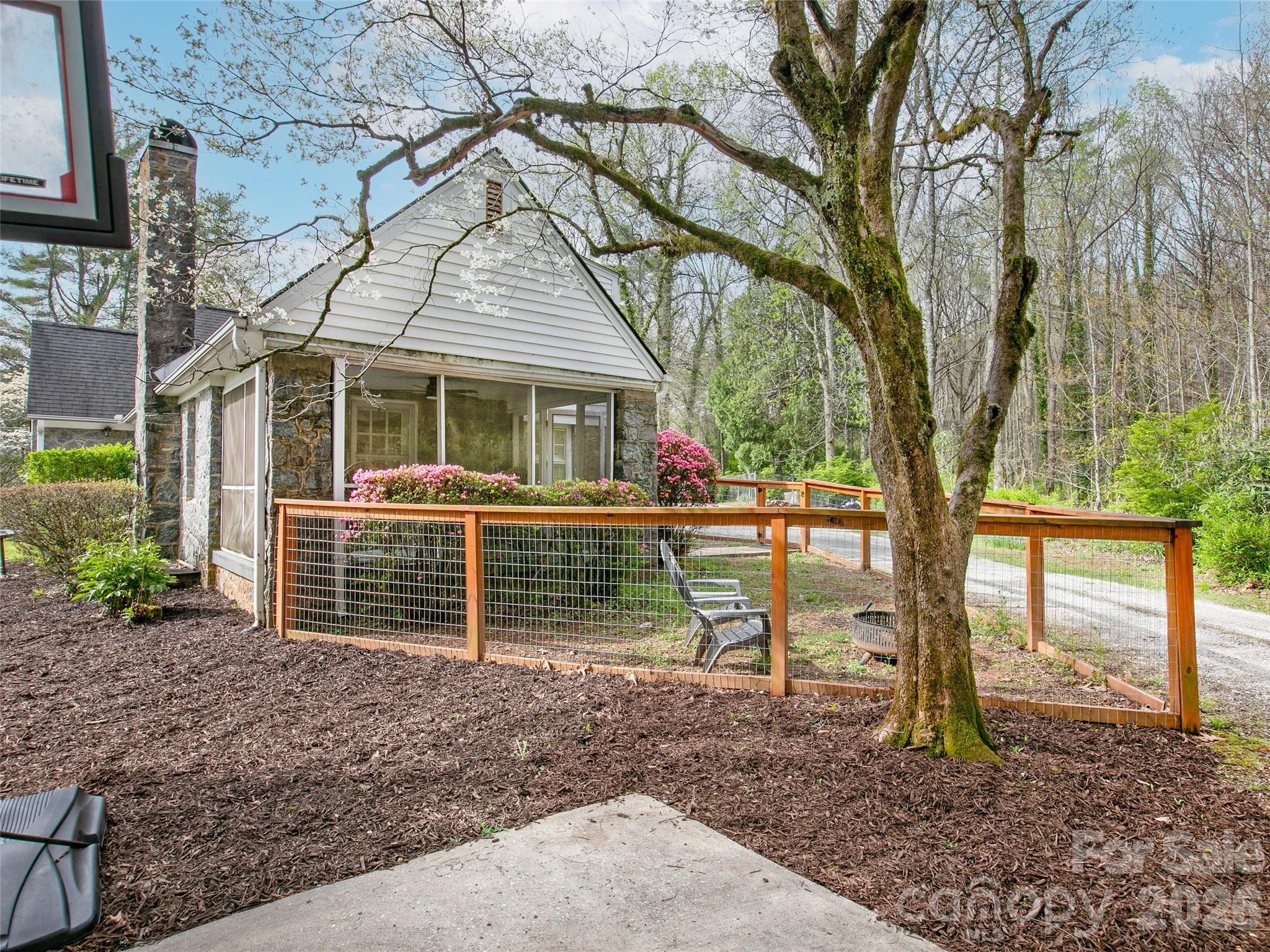 514 Cherryfield Loop Brevard NC 28712