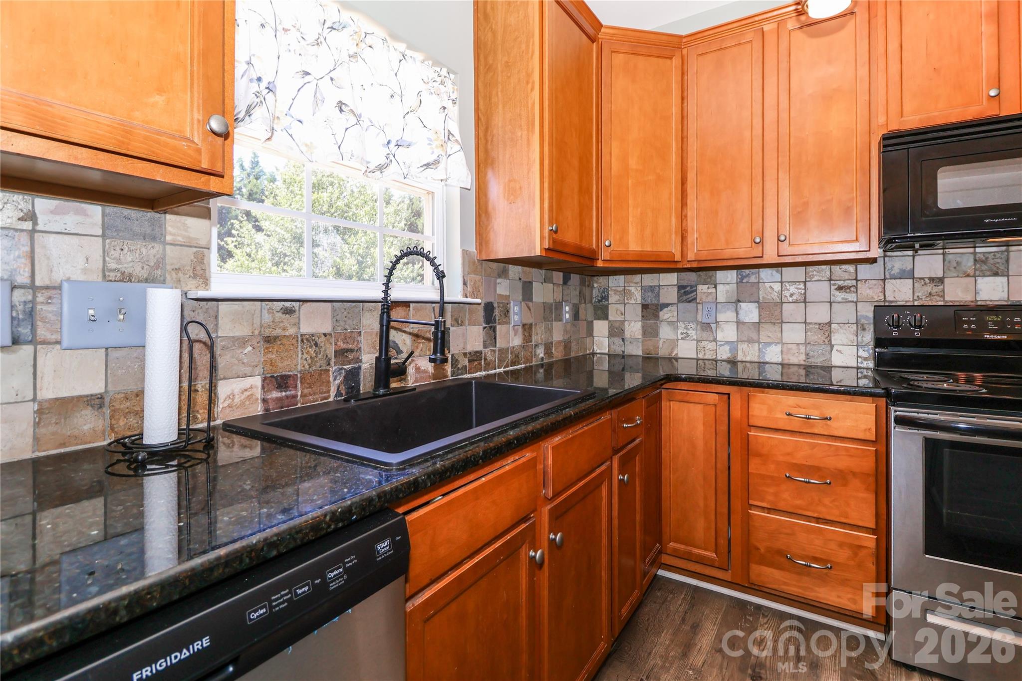 106 Planters Drive Statesville NC 28677