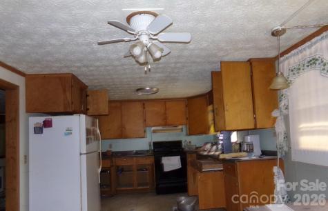 1905 Little Creek Road Burnsville NC 28714