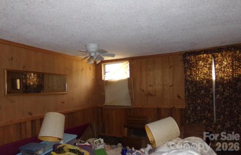 1905 Little Creek Road Burnsville NC 28714