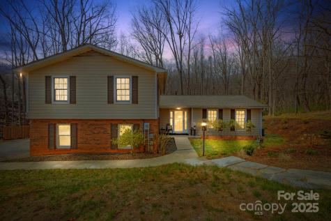 15 Jonway Court Candler NC 28715