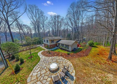 15 Jonway Court Candler NC 28715