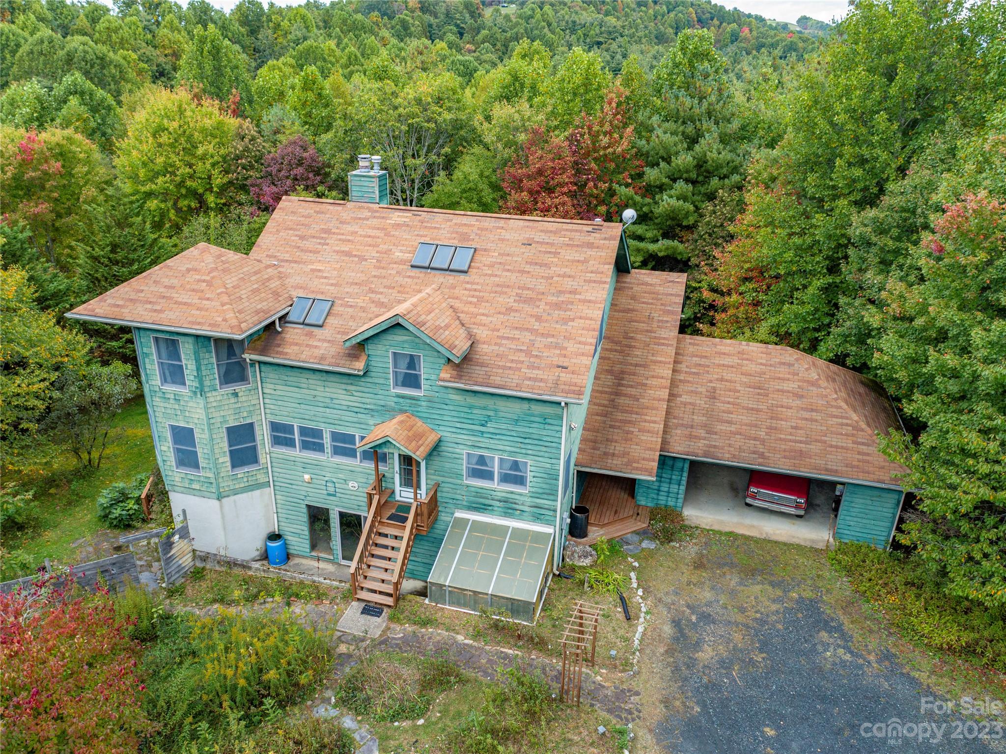 1270 Cabbage Patch Road Burnsville NC 28714