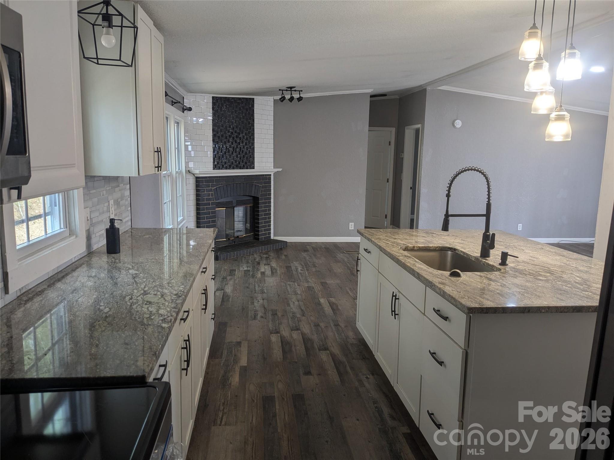 11 Gertrude Lane Candler NC 28715