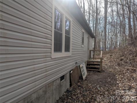 11 Gertrude Lane Candler NC 28715
