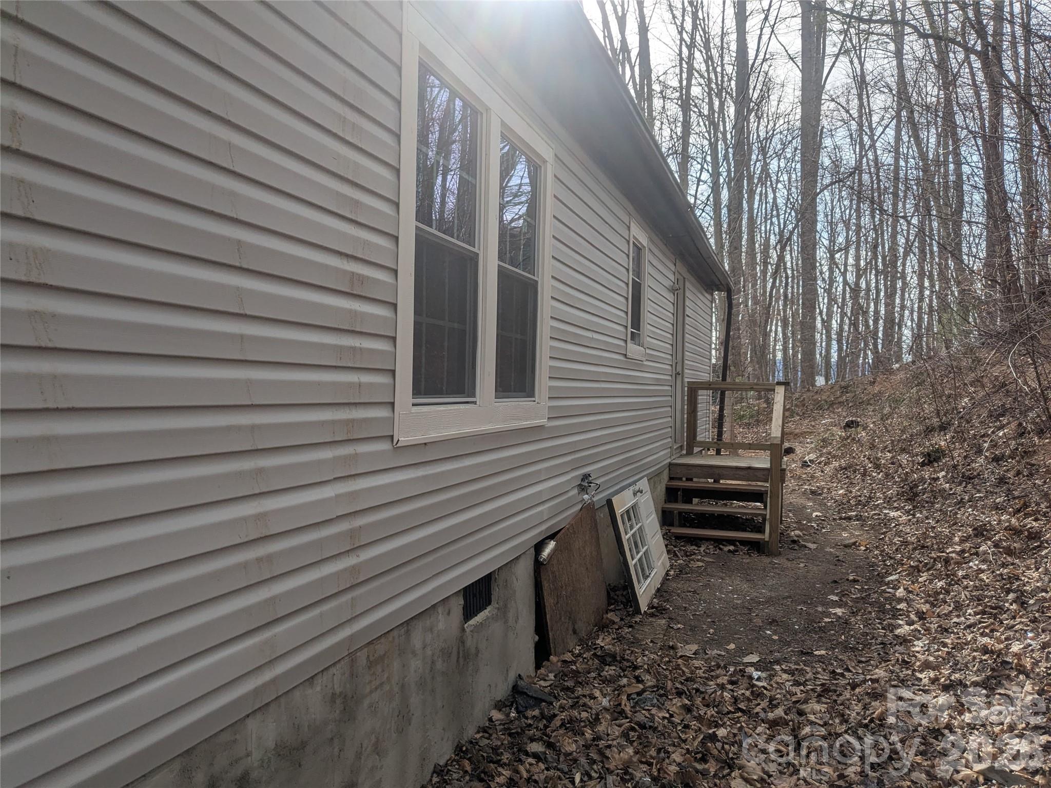 11 Gertrude Lane Candler NC 28715