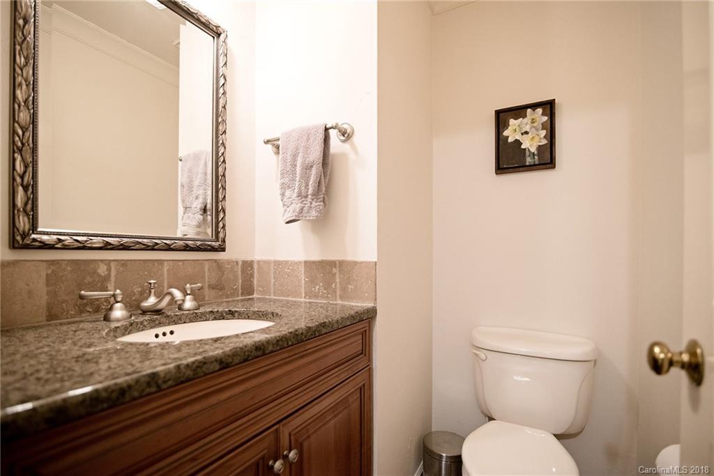 2307 Brandermill Place Charlotte NC 28226