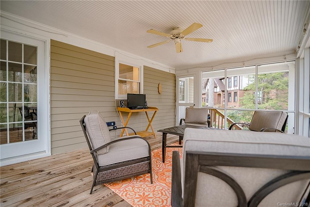 2307 Brandermill Place Charlotte NC 28226