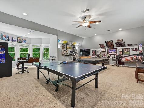 17146 Harcombe Drive Charlotte NC 28277