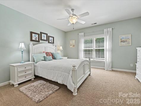 17146 Harcombe Drive Charlotte NC 28277