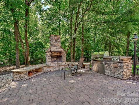 17146 Harcombe Drive Charlotte NC 28277