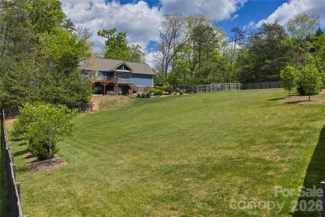 4 Oak Mountain Drive Leicester NC 28748