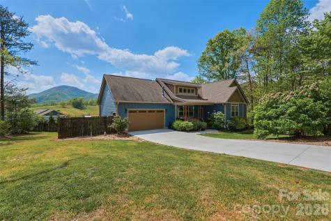 4 Oak Mountain Drive Leicester NC 28748