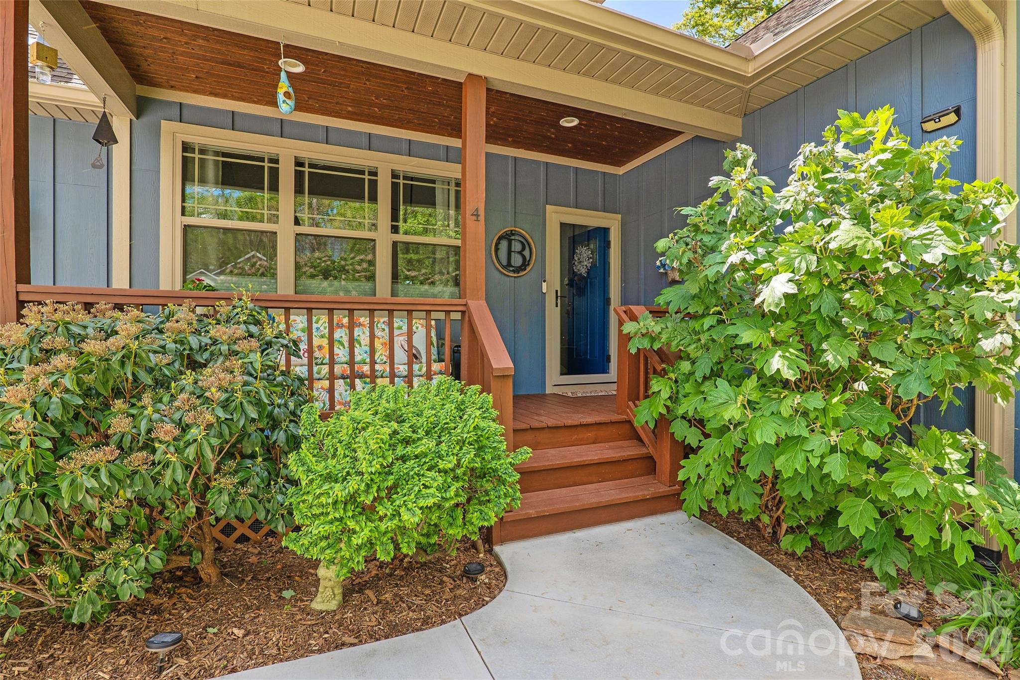 4 Oak Mountain Drive Leicester NC 28748