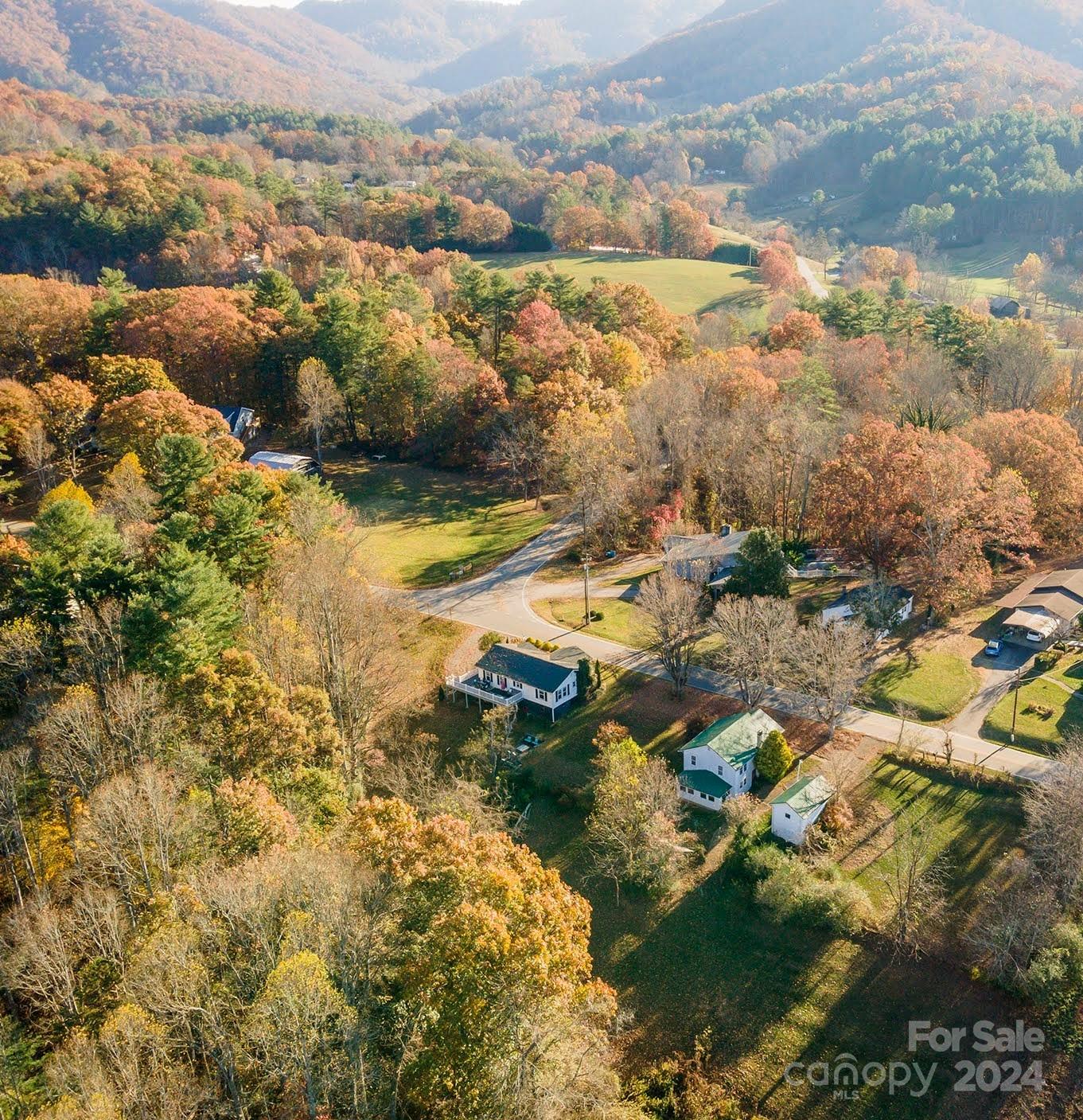 152 Murphy Hill Road Weaverville NC 28787