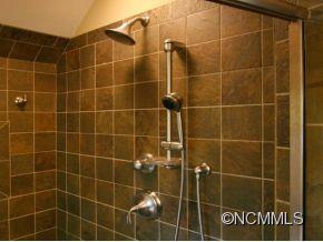 9 Meadowview Road Asheville NC 28804
