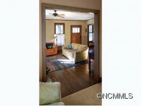 9 Meadowview Road Asheville NC 28804