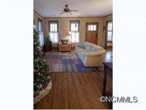 9 Meadowview Road Asheville NC 28804