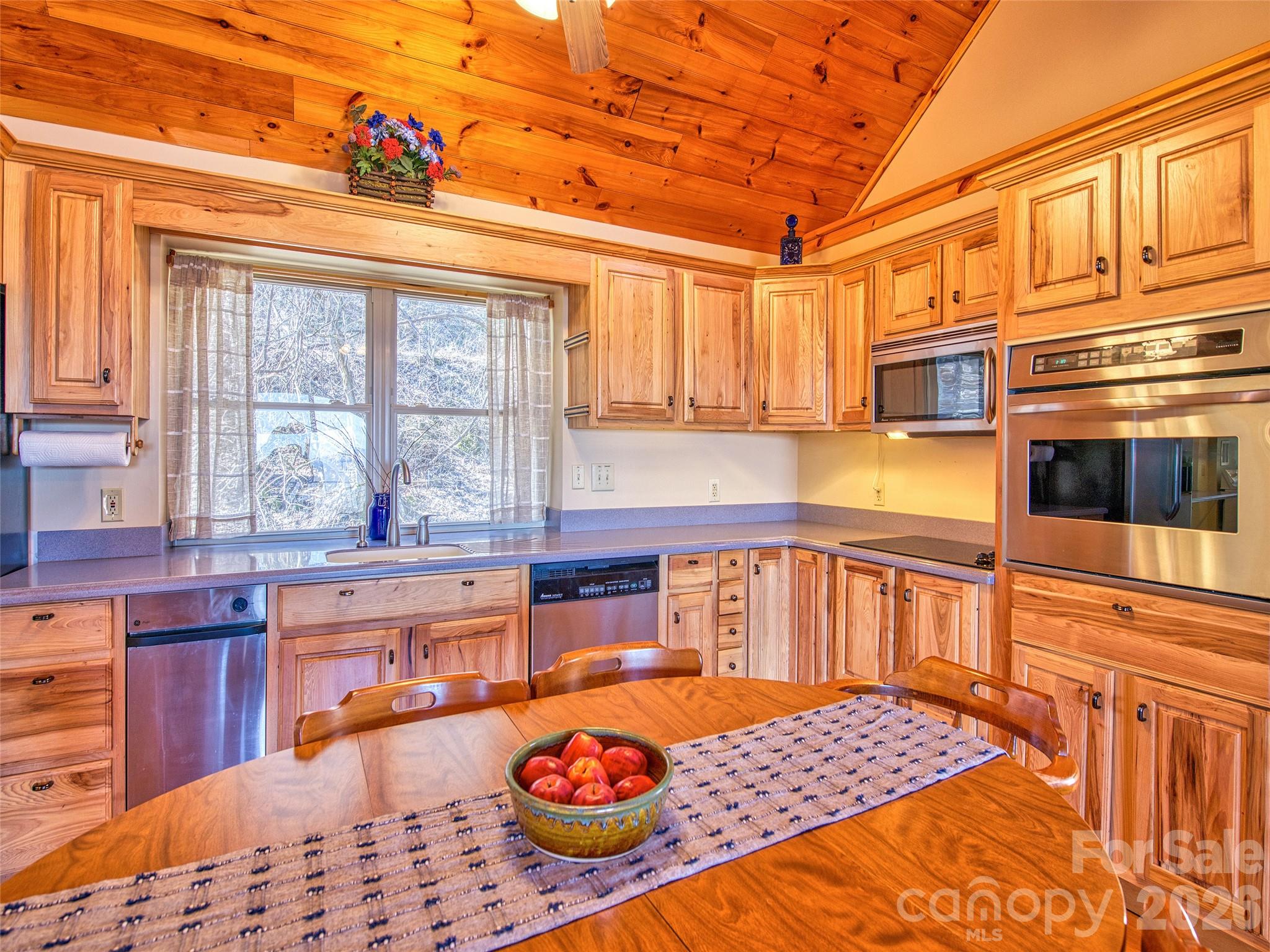 1463 Apple Creek Road Waynesville NC 28786