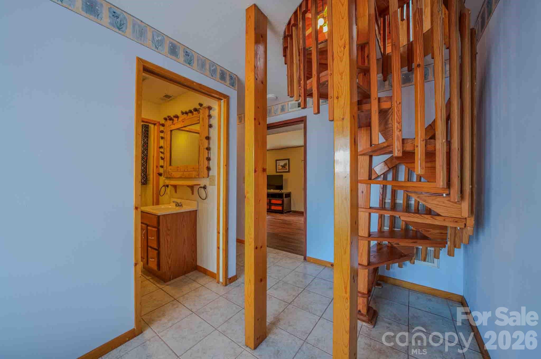1463 Apple Creek Road Waynesville NC 28786