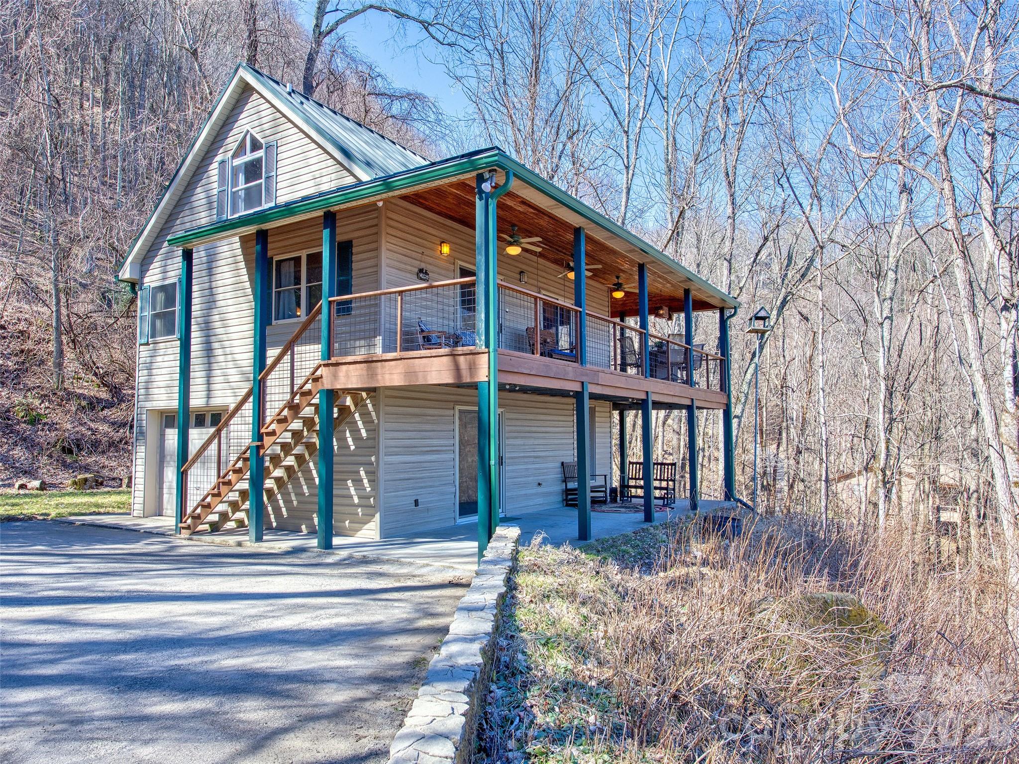 1463 Apple Creek Road Waynesville NC 28786