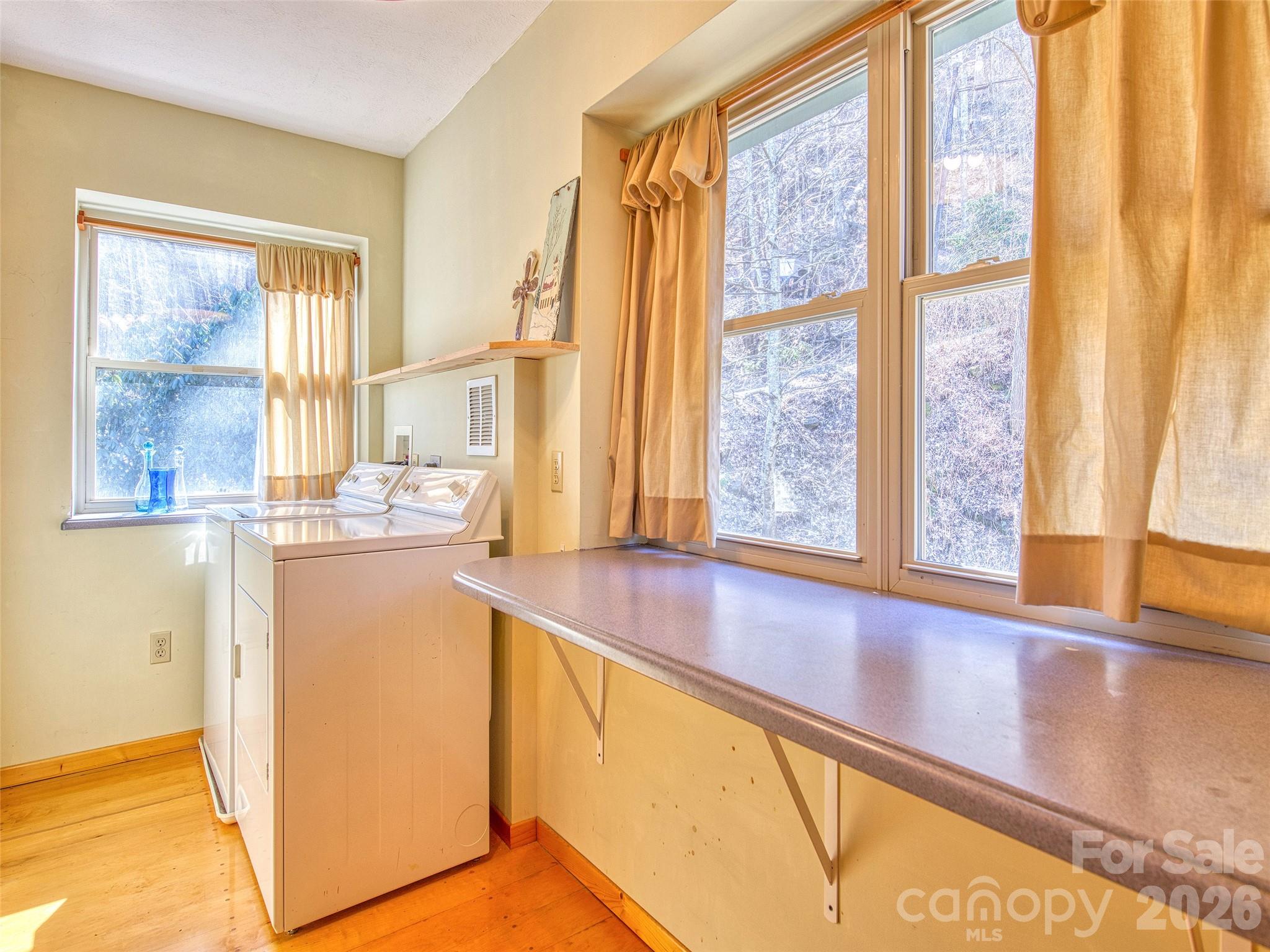 1463 Apple Creek Road Waynesville NC 28786