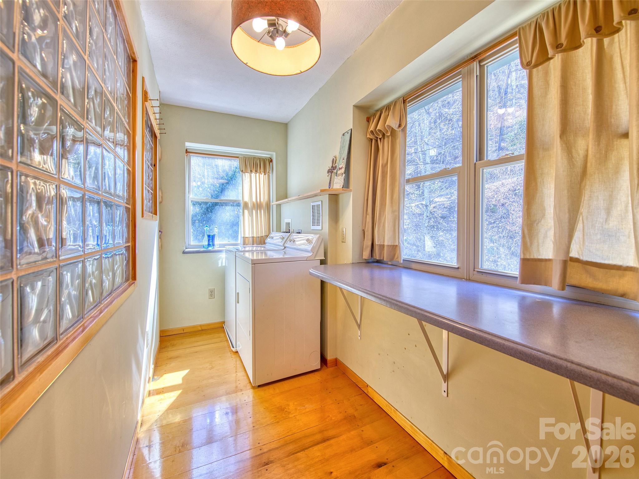 1463 Apple Creek Road Waynesville NC 28786