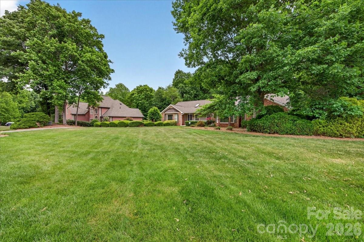 148 Miss Ellie Lane Gastonia NC 28056