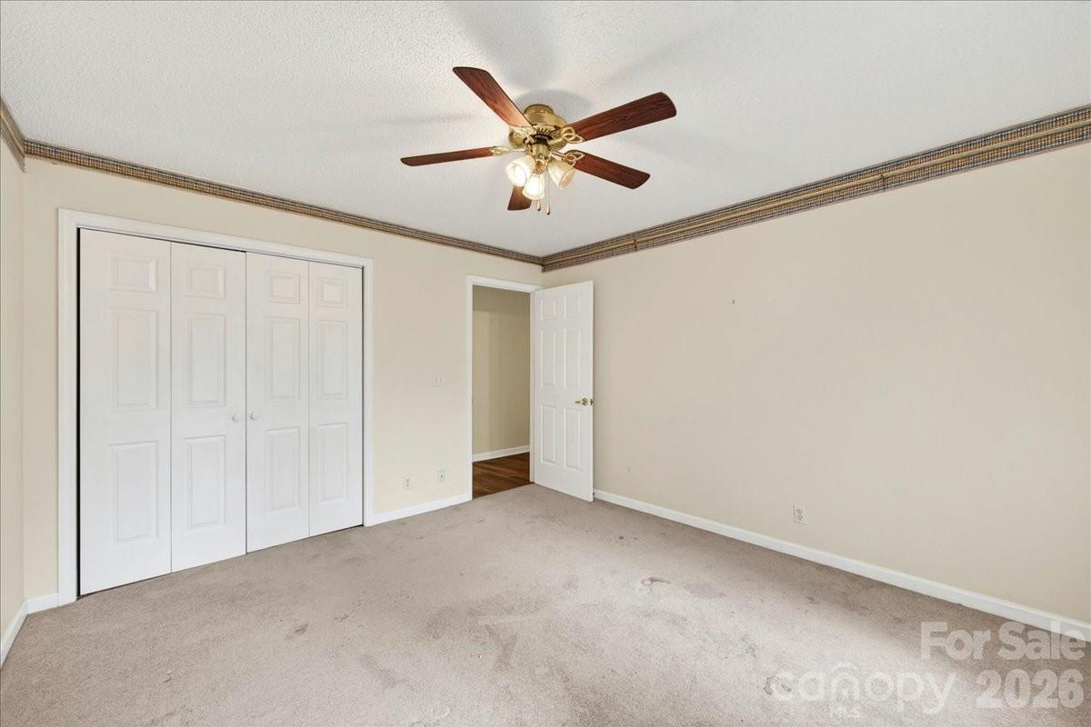 148 Miss Ellie Lane Gastonia NC 28056