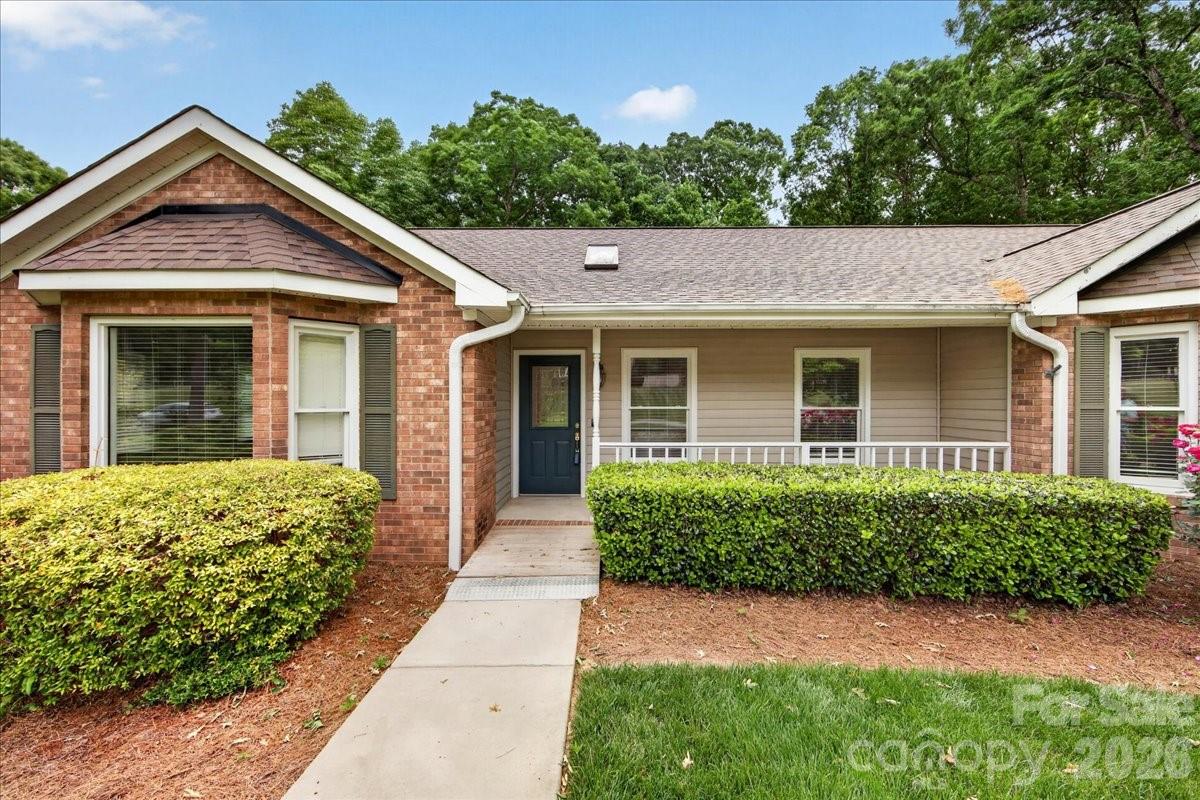 148 Miss Ellie Lane Gastonia NC 28056