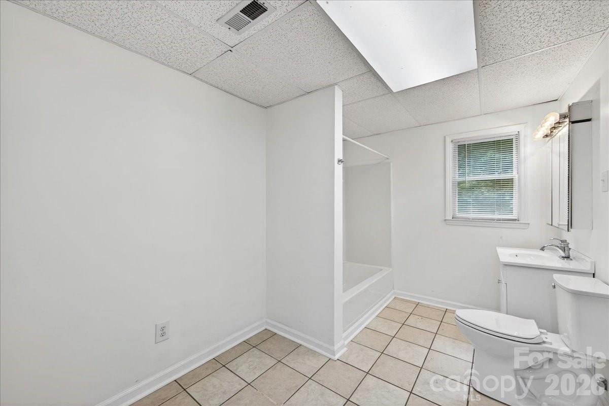 148 Miss Ellie Lane Gastonia NC 28056