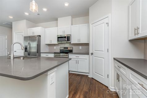 2039 Sadler Woods Lane Charlotte NC 28214