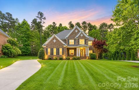 807 Crown Vista Court Wesley Chapel NC 28110