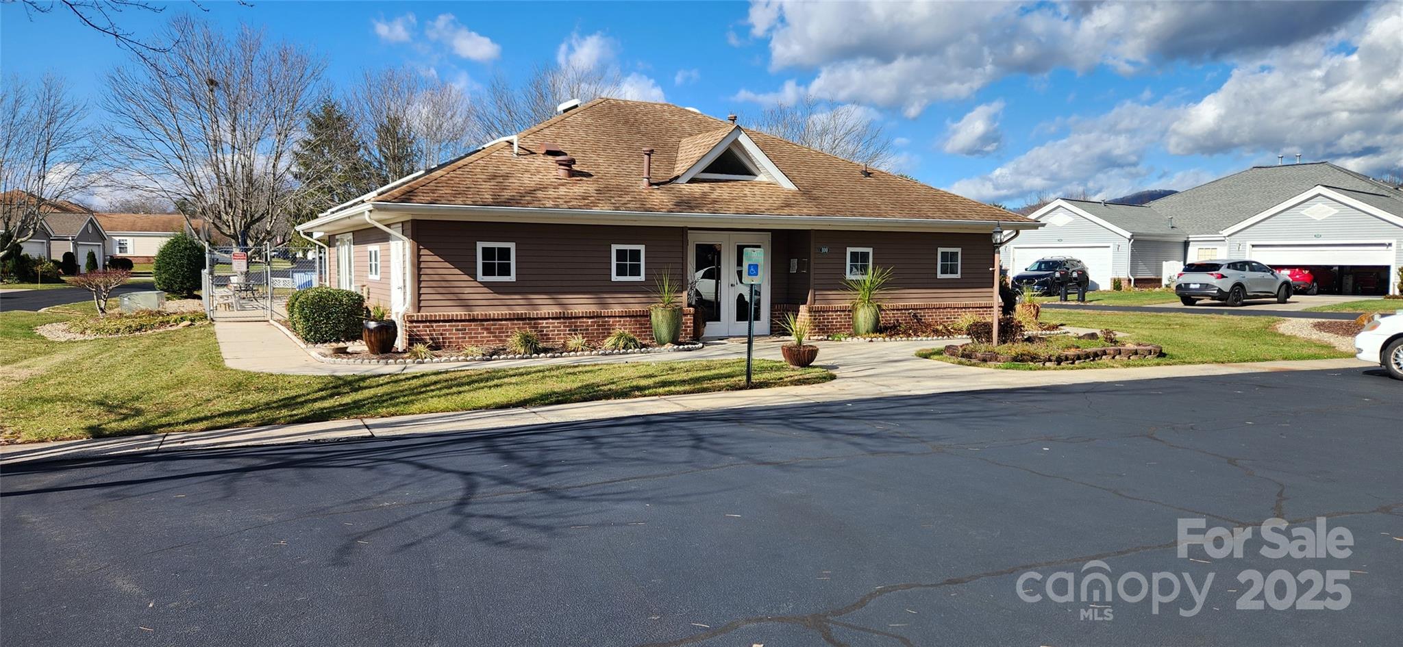 11-C Heather Way Candler NC 28715
