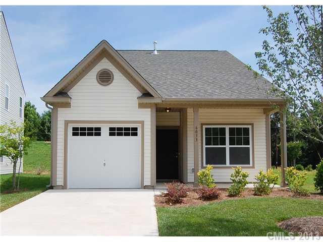 6033 Crossvine Lane Charlotte NC 28215