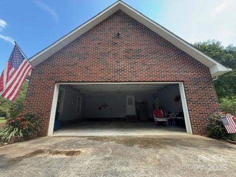 912 Redwood Lane Chester SC 29706