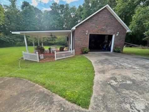 912 Redwood Lane Chester SC 29706