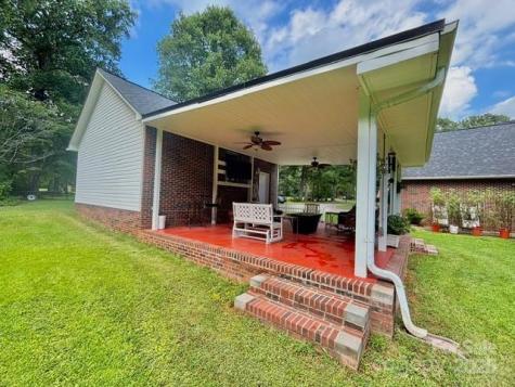 912 Redwood Lane Chester SC 29706