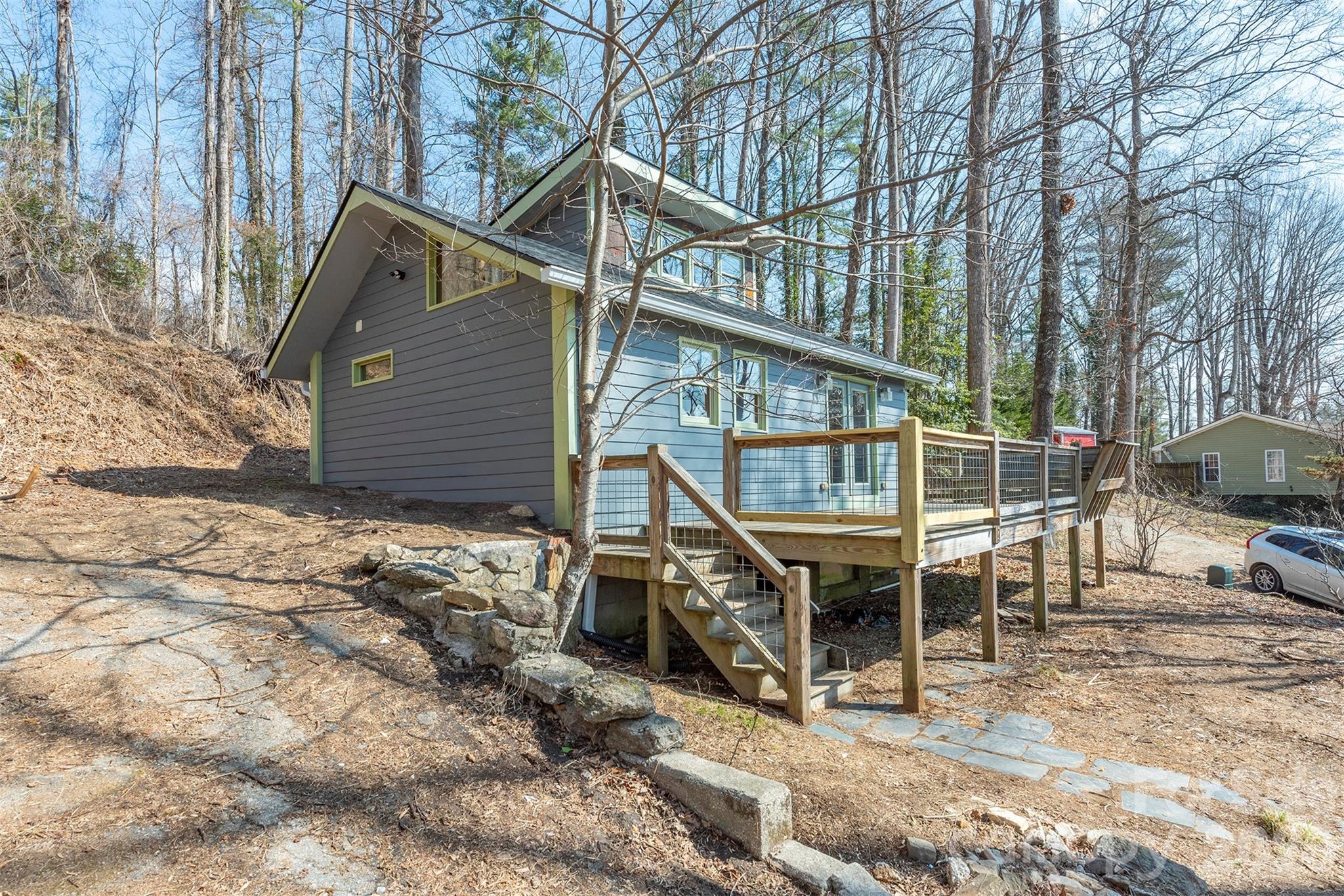 316 Oakdale Drive Hendersonville NC 28791