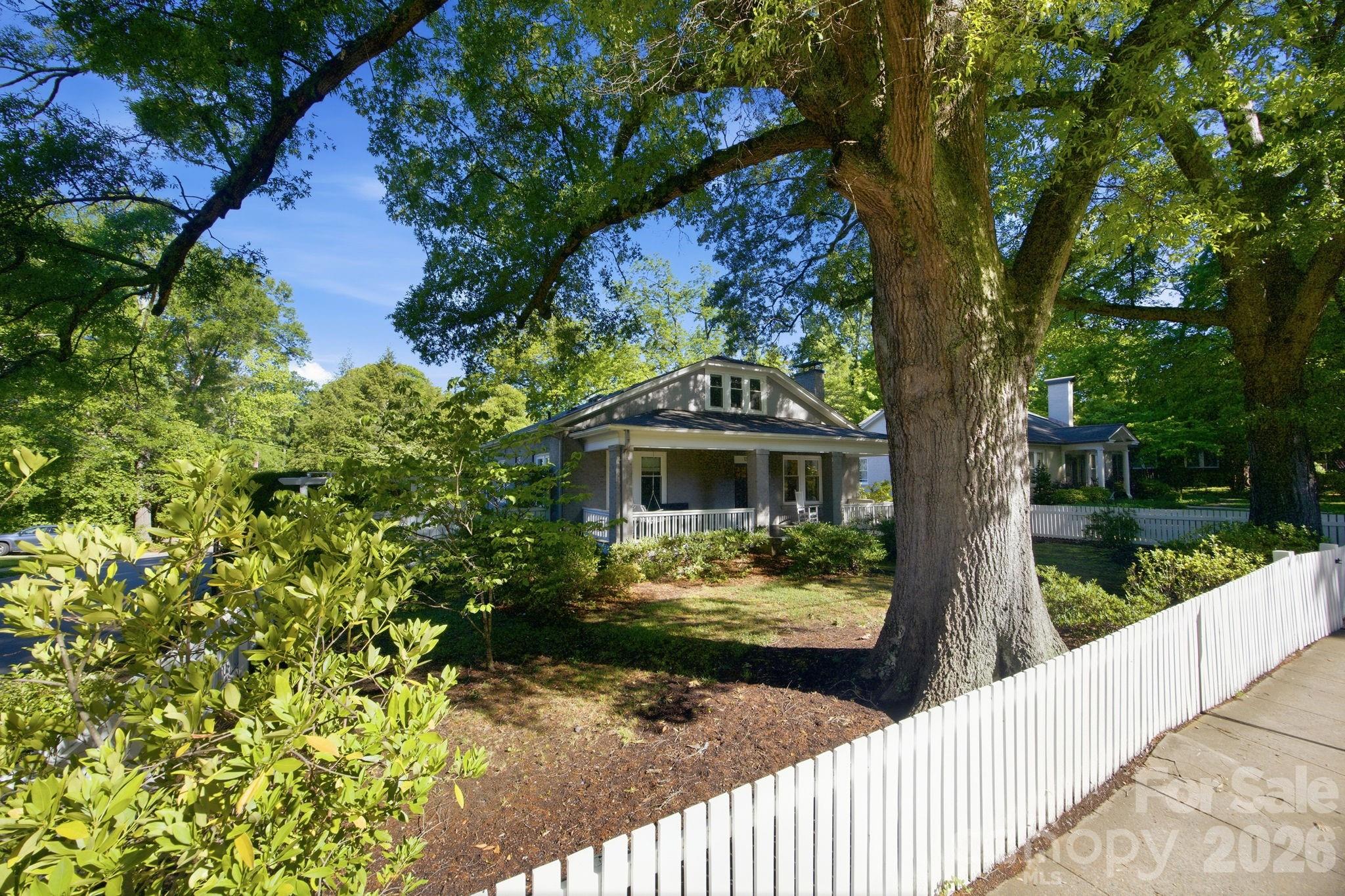 138 Woodland Street Davidson NC 28036