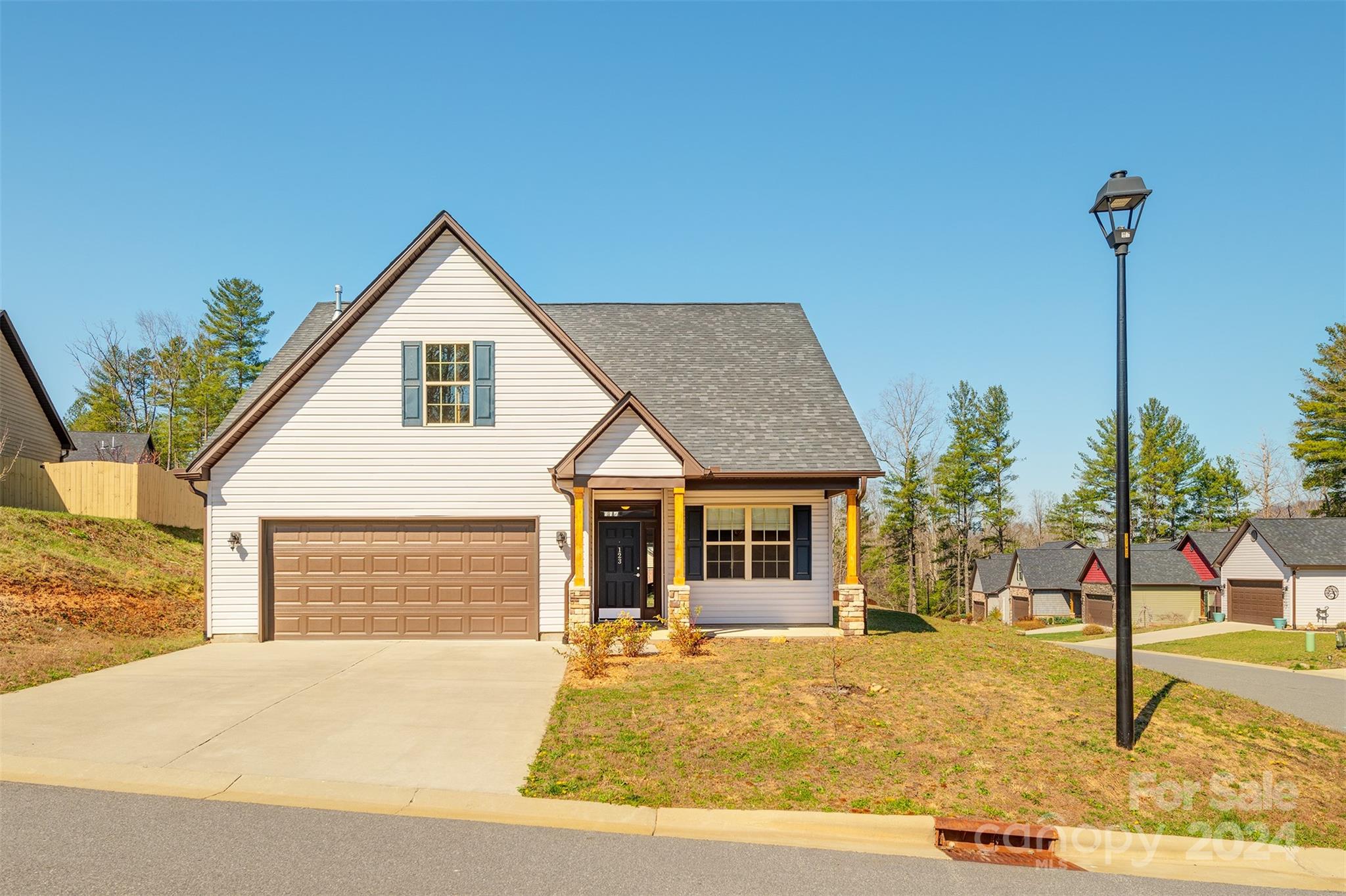 123 Water Leaf Drive Weaverville NC 28787