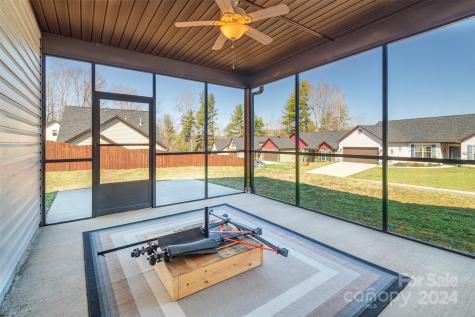 123 Water Leaf Drive Weaverville NC 28787