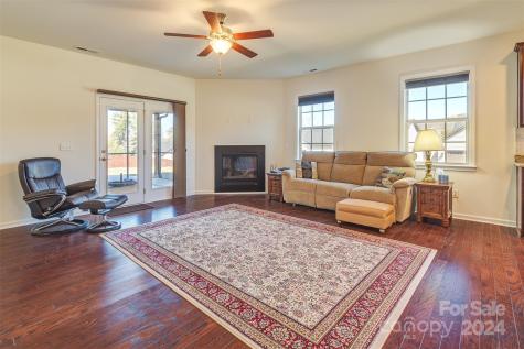123 Water Leaf Drive Weaverville NC 28787