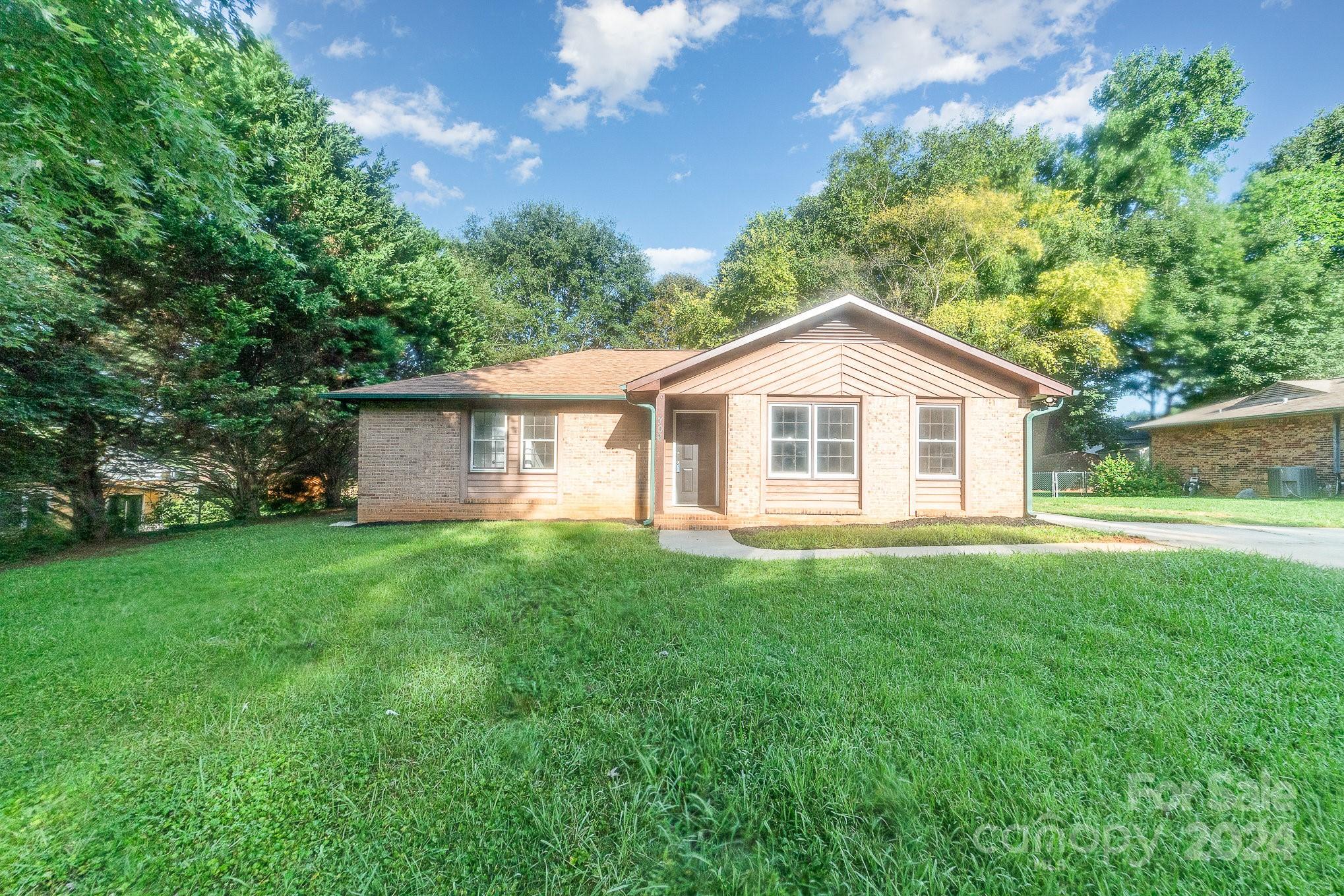 708 Hickory Court Gastonia NC 28056