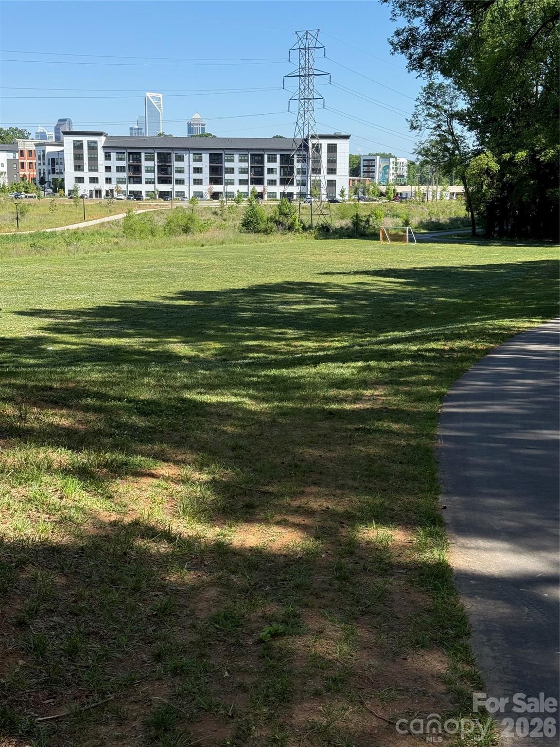 2618 Roslyn Avenue Charlotte NC 28208