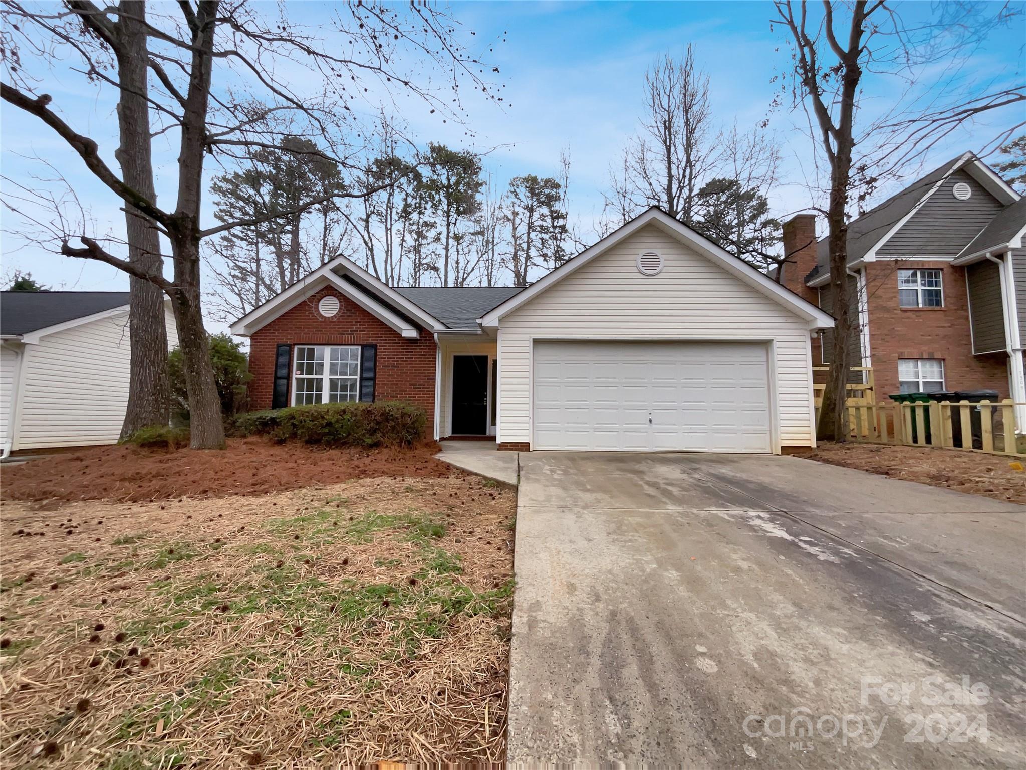 7305 Rosehall Drive Charlotte NC 28227