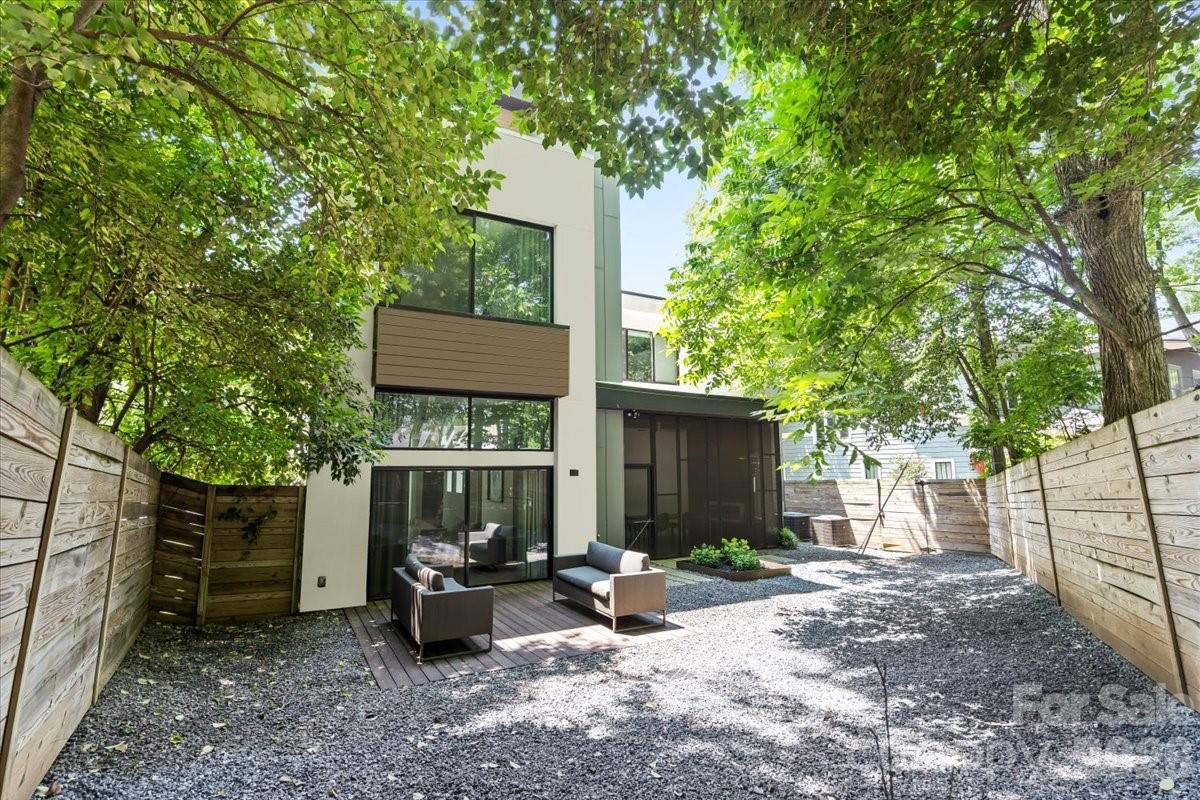1620 S Tryon Street Charlotte NC 28203