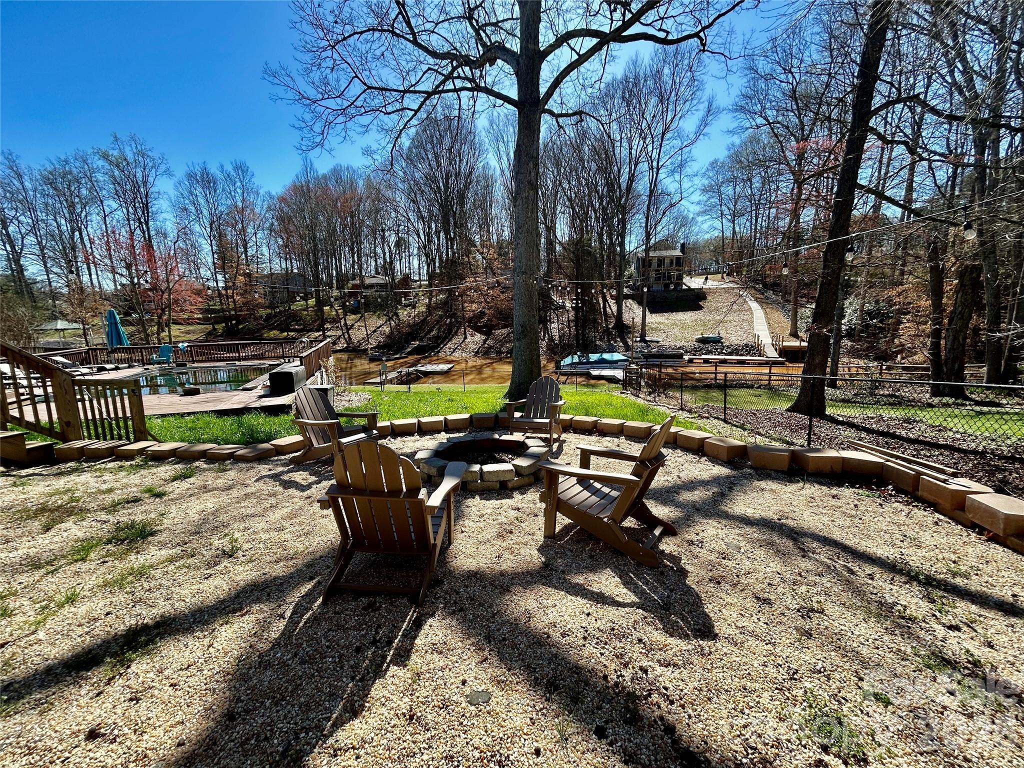 2678 Lake Shore Road S Denver NC 28037
