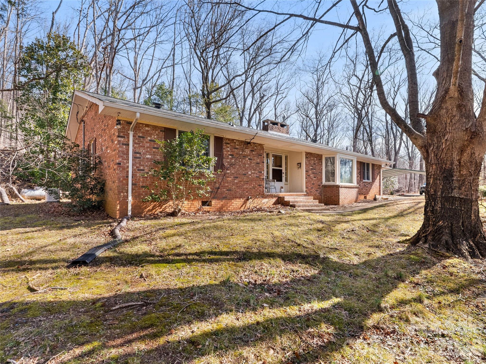 121 Hummingbird Lane Columbus NC 28722
